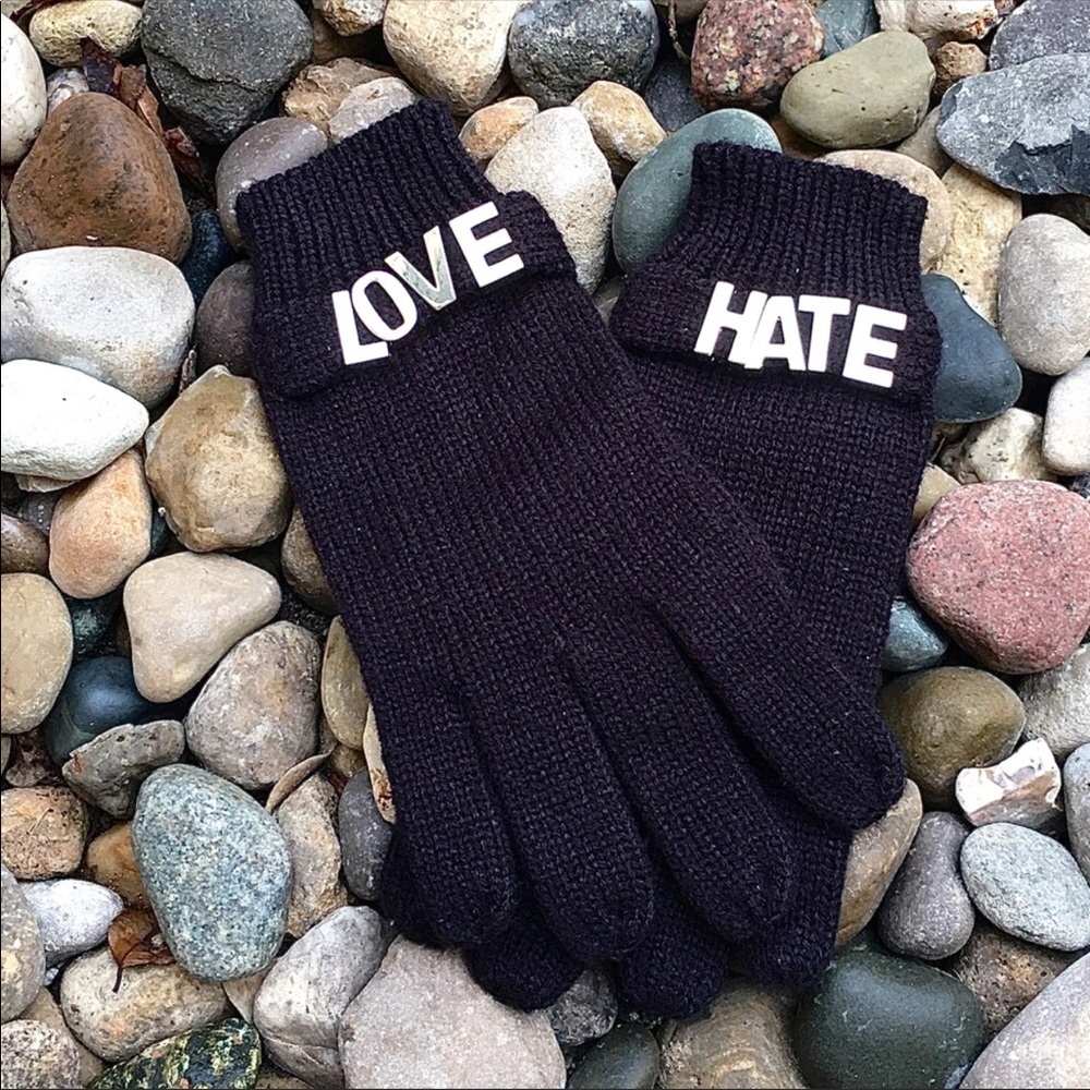 Love Hate Gloves Black Knit BCBGeneration